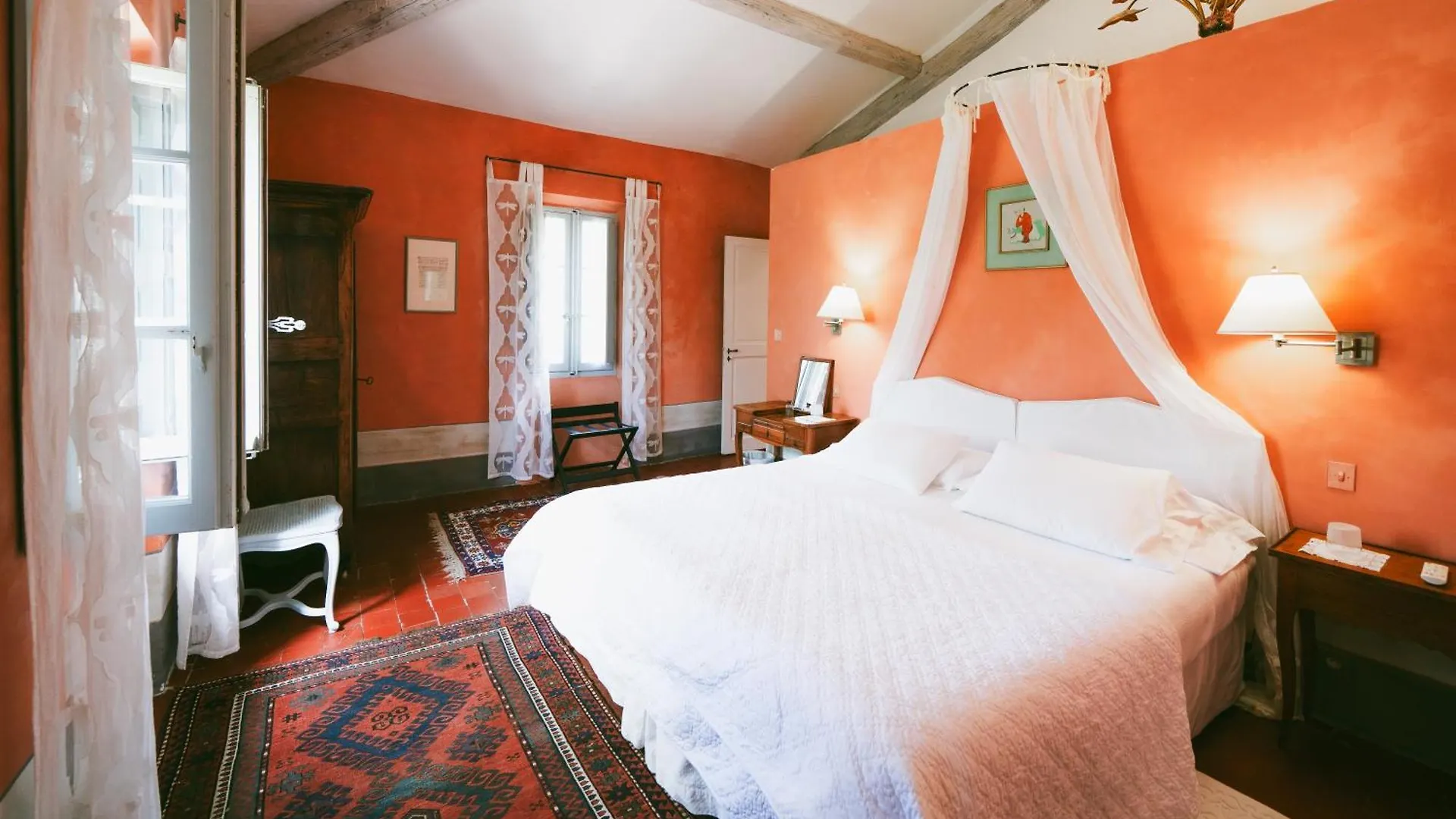 ***  Hotel Bastide Rose à Le Thor France
